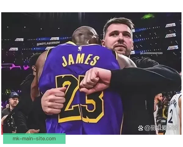 湖人对阵独行侠东契奇里夫斯斯马特缺阵 范德彪出战成疑